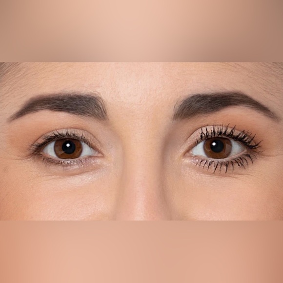 OFRA COSMETICS HD VOLUMIZING MASCARA in BLACK - BRAND NEW in the box! - Picture 3 of 11